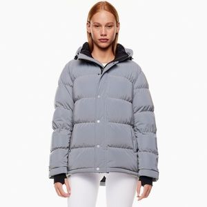 ARITZIA - Super World - Super Puff Shorty (HIGH VIS) Women’s Medium (WORN ONCE)